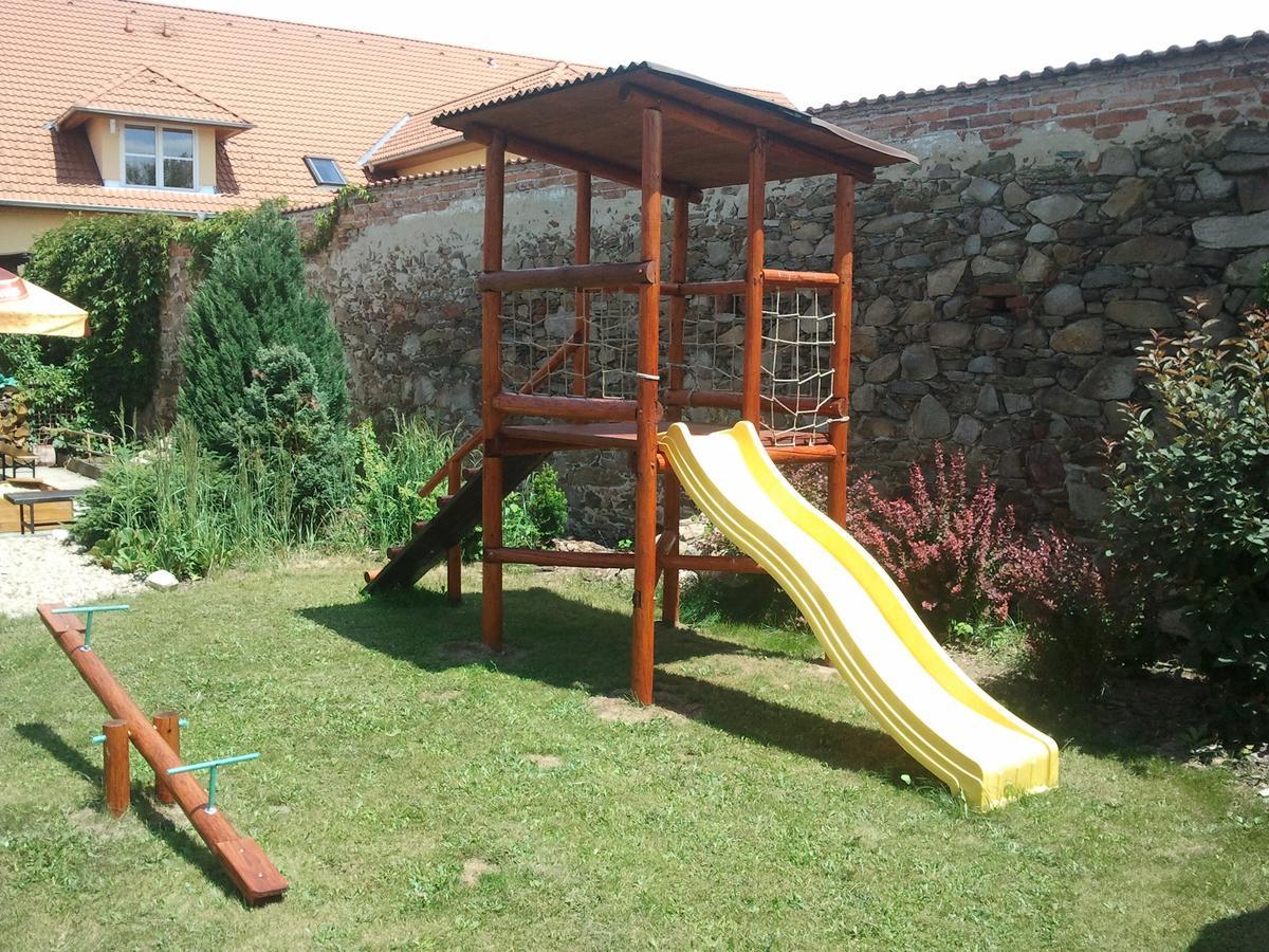 Penzion u Formana Stráž nad Nežárkou Esterno foto